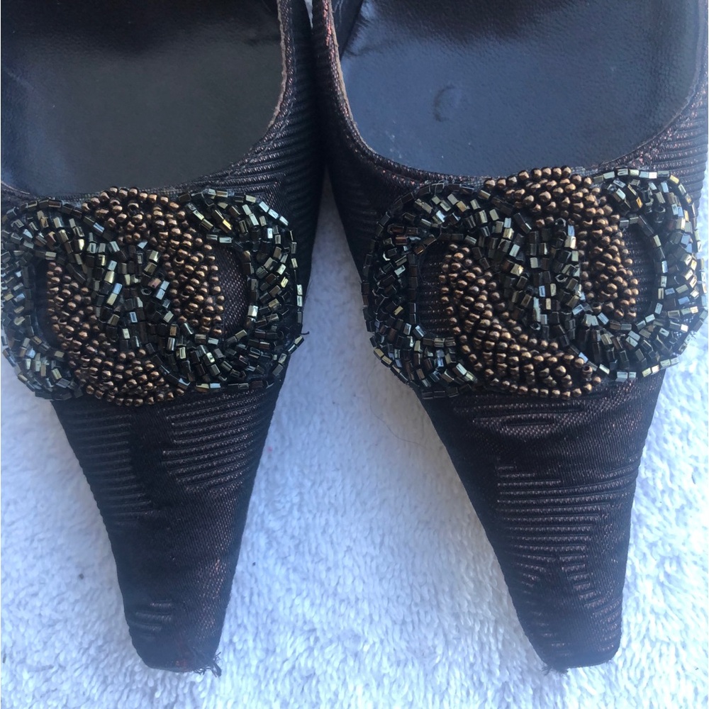 Bettye Muller Metallic Brown SZ. 6.5 Made In ITALY Elegance Kitten Heels Beaded - Picture 2 of 12